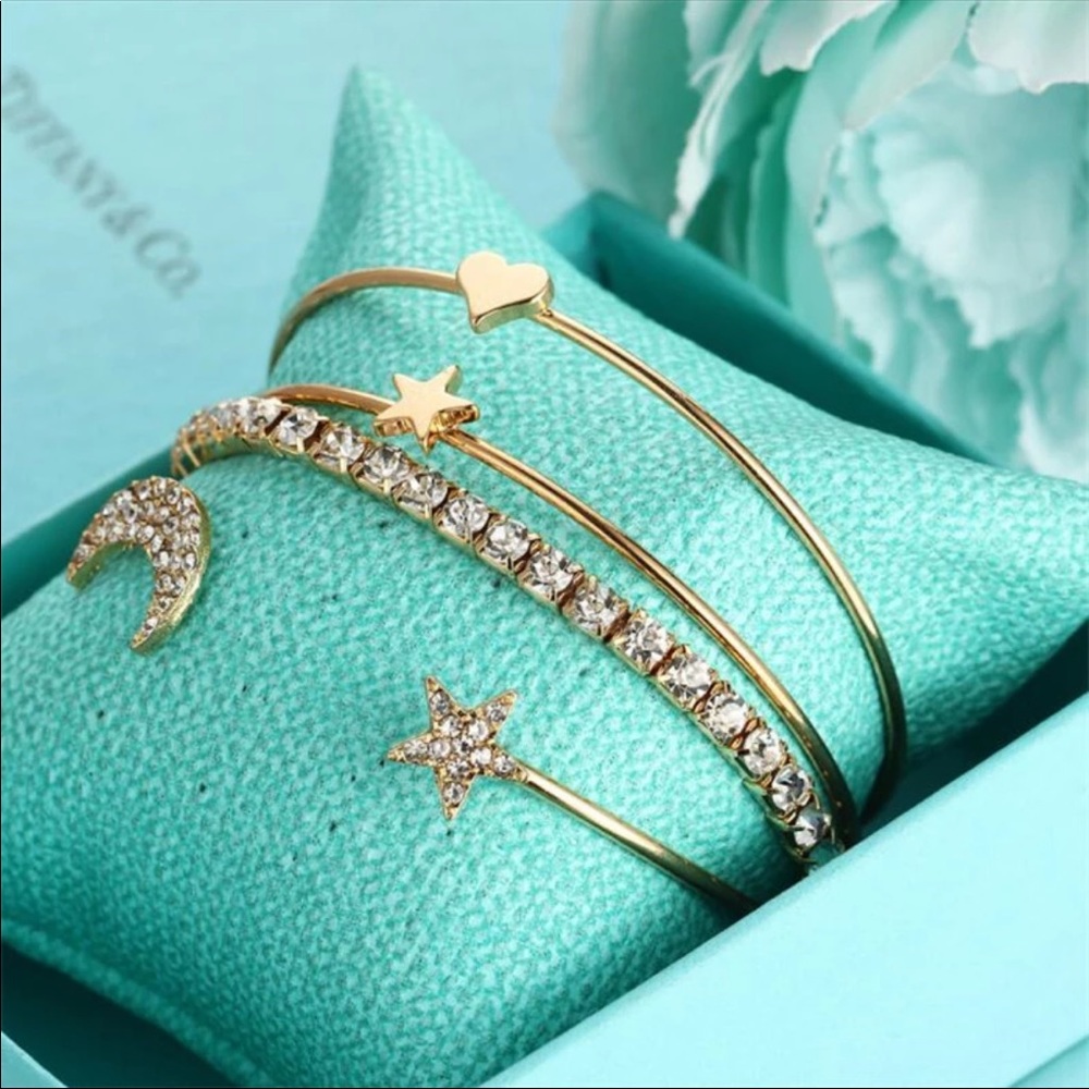 ✨Gold with crystal bangle / bracelet 4 pics set ✨